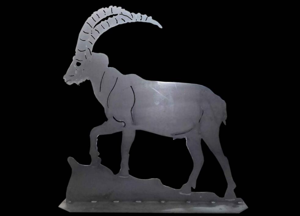 Steinbock aus Metall
